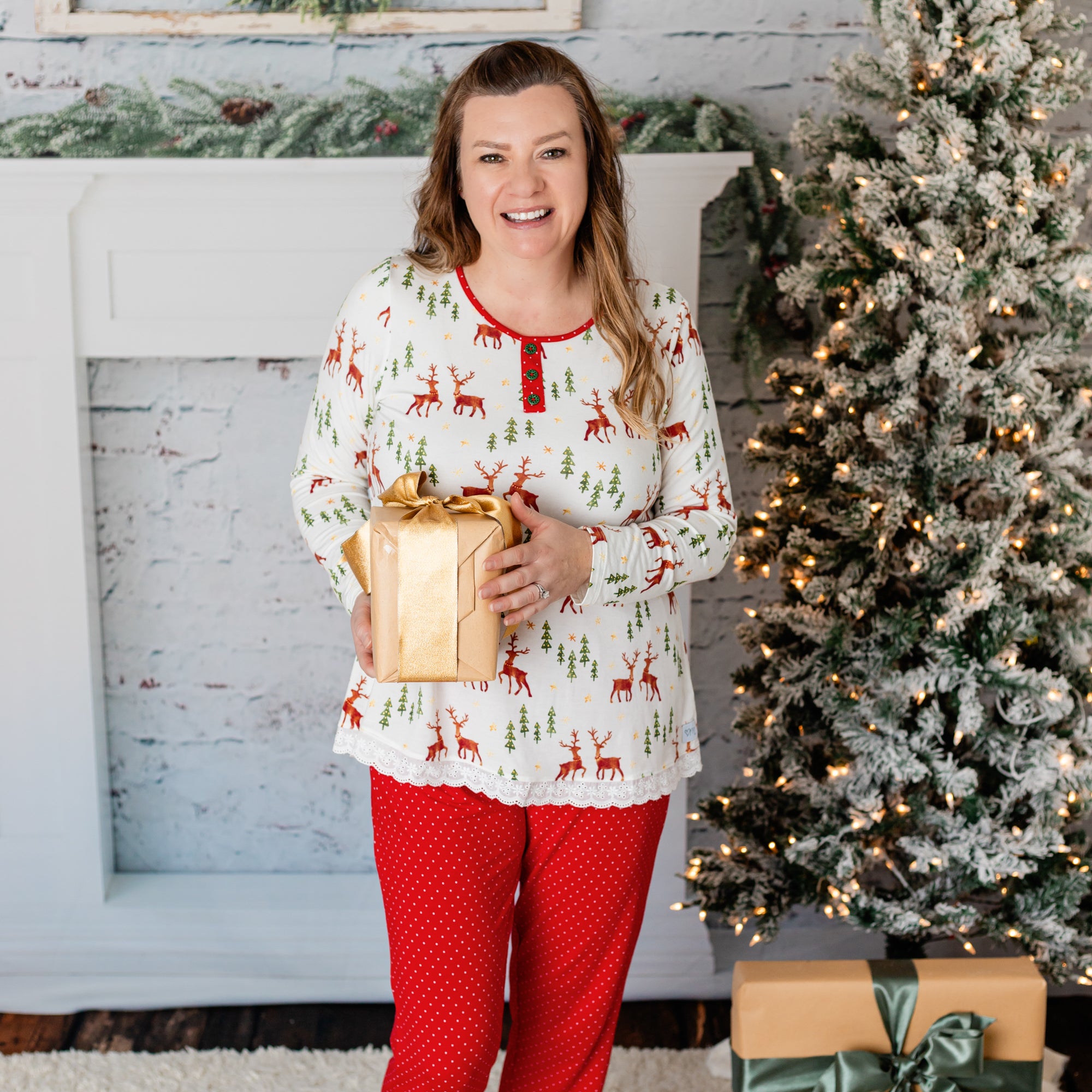 Christmas Reindeer Lounge Set Girls/Women's - Love Millie LLC